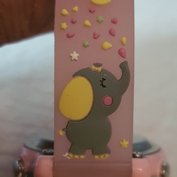 🦋10/$20🦋 Jnew Silver/Pink Elephant Girl's Watch - Picture 3 of 6